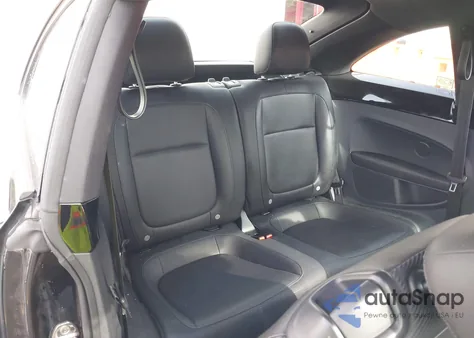 2012 Volkswagen Beetle 2.5L z USA, uszkodzony, nr VIN 3VWJP7AT4CM654435